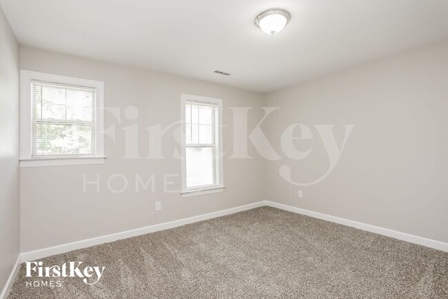 Photo - 5125 Lundy Dr House