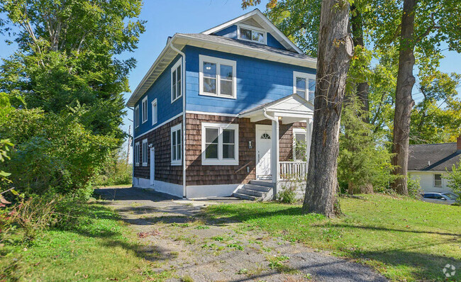 Building Photo - 4804 Osage St Rental