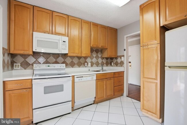 Photo - 2300 Pimmit Dr Unit 7-713