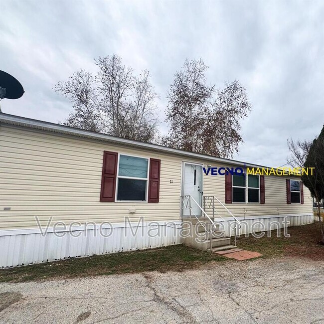 Building Photo - 842 Corinne Dr