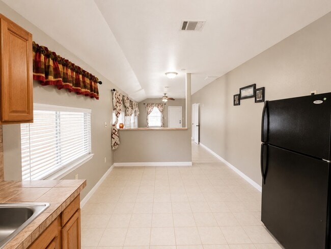 Photo - 5527 Lauder Rd