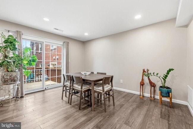 Photo - 4880 Chevy Chase Dr