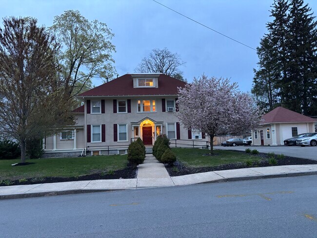 6 Summer St