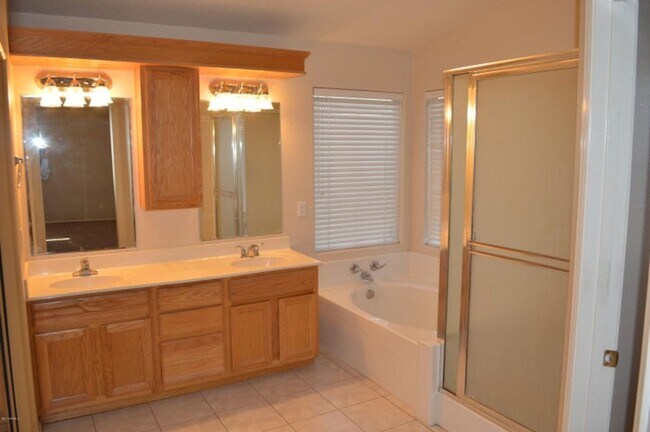 Photo - 1359 W Enfield Way House