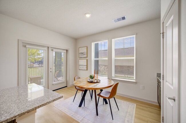 Photo - The Enclave at Deer Moss Creek