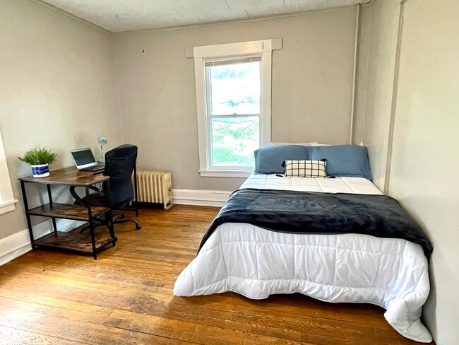 Photo - 321 Dryden Rd Unit 3