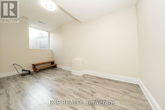 Photo - 272 Duncan Ln