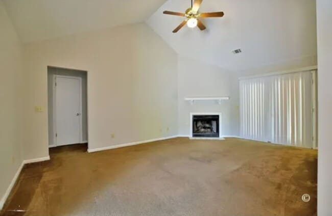 Photo - 3 Bedroom 2 Bath- back yard covered patio