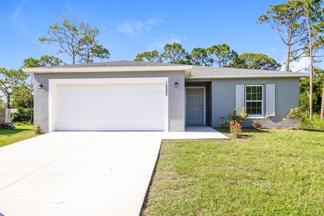 Photo - 1222 Alcazar St SE House