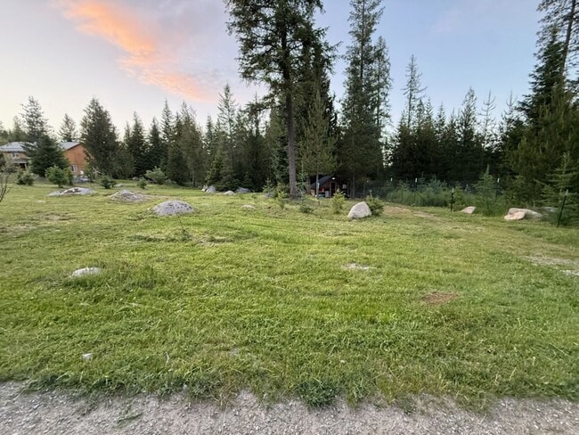 Photo - Spacious 4BR Home Near Sacheen & Davis Lake