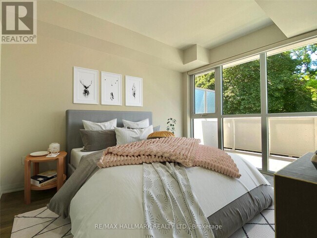 Photo - 2301 Danforth Ave Unité 311