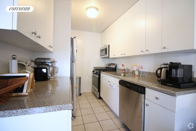Building Photo - 175 W 90th St Rental