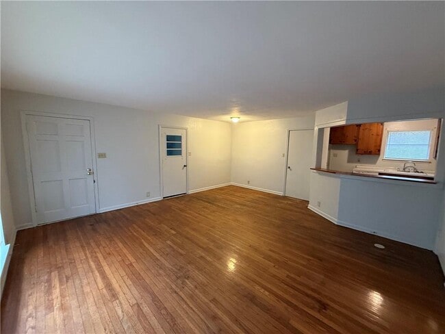 Photo - 2465 Rothfield Pl