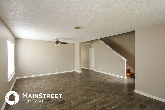 Photo - 6619 Meadow Fawn Dr