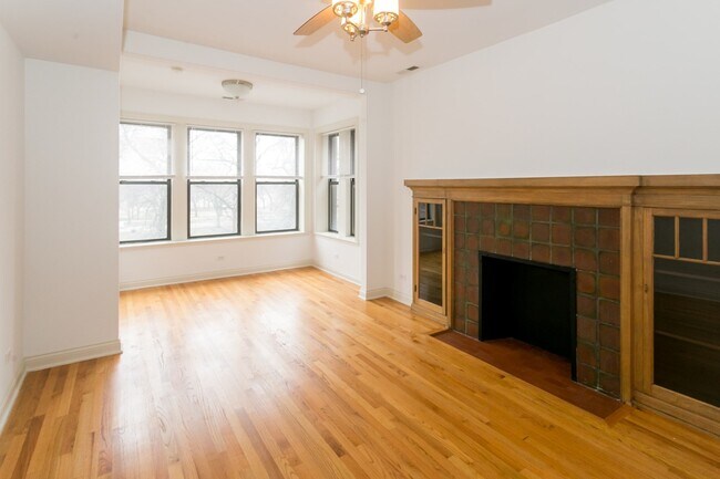 Photo - 5401-5409 S. Cottage Grove Avenue