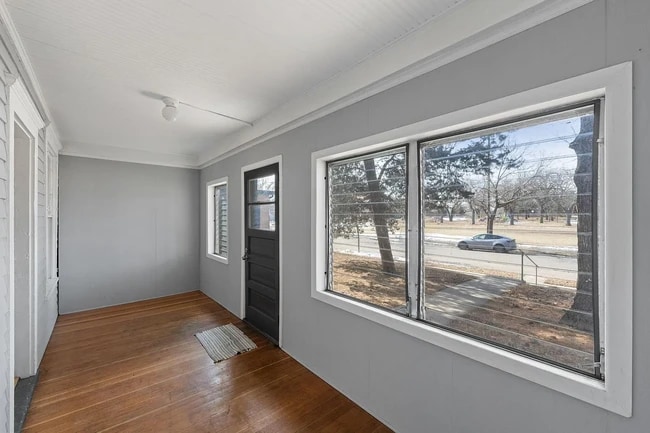 front porch - 731 Fillmore St NE Unit 1