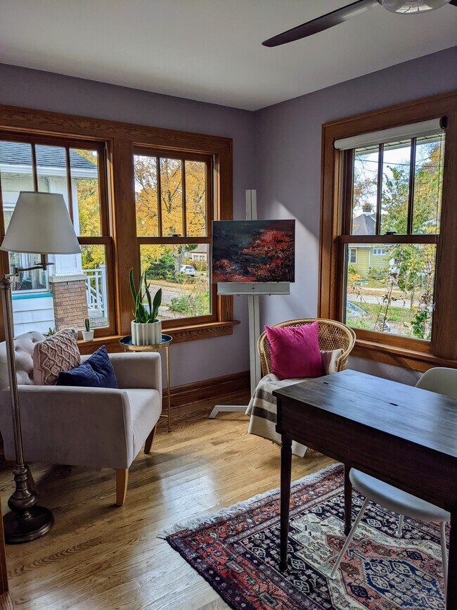 Photo - 529 Elmside Blvd