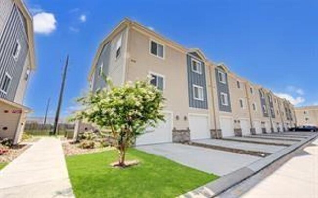 Photo - 21155 Gosling Rd Condominio Unidad 6D