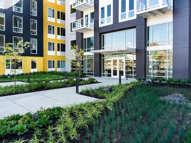 Building Photo - Modera Raleigh Hills