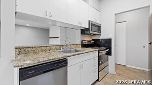 Photo - 8642 Fredericksburg Rd Unit 405