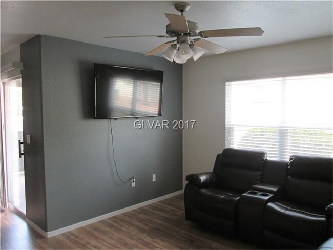 Building Photo - Silverado Ranch 1098 Unit Silverado Ranch 1098