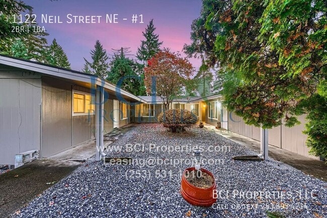 Photo - 1122 Neil St NE Unit #1