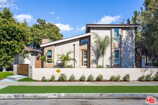 Building Photo - 2854 Westwood Blvd Rental