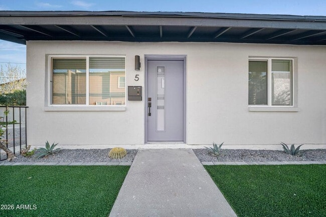 Building Photo - 3110 N 37th St Unit 7