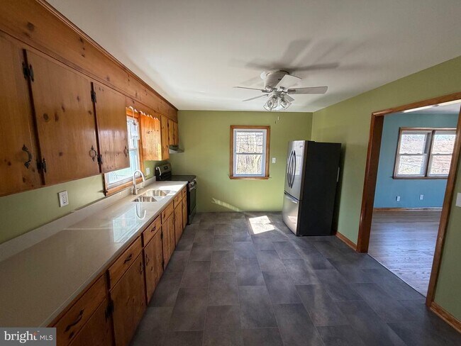 Photo - 18 N C and P Ln Unidad B