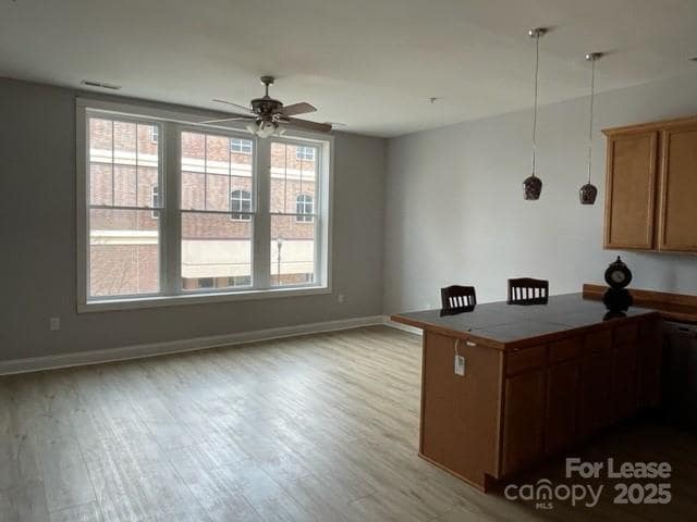 Photo - 141 W Main Ave Unidad 201 C