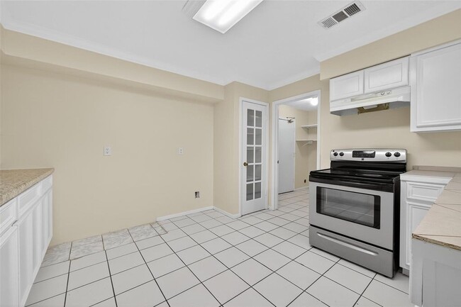 Photo - 6415 Grandvale Dr