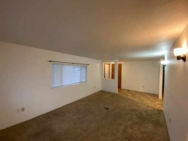 Photo - HOME ON HUDLOW (P#335)