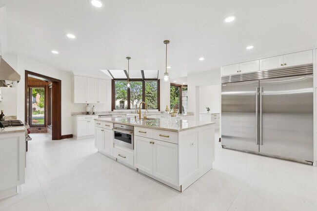 2430 Dorina Dr