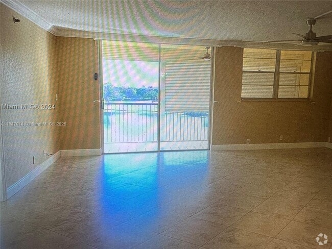 Building Photo - 3100 W Rolling Hills Cir Unit 407 Rental