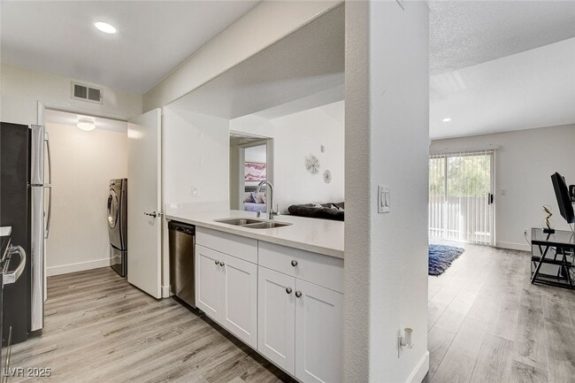 Building Photo - 2300 E Silverado Ranch Blvd Unit 2008