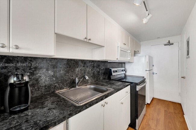 Photo - 1200 West Ave Unit 1511