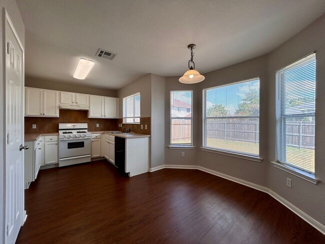 Photo - 1019 Terra St