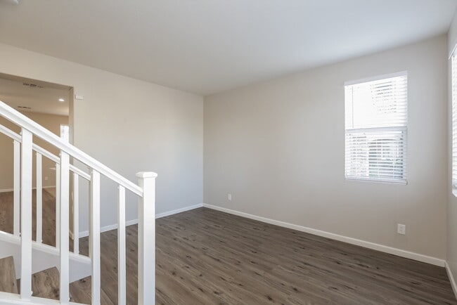 Photo - 5211 Burton Dr