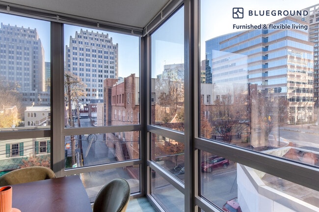 Photo - 7707 Wisconsin Ave Unidad FL4-ID731