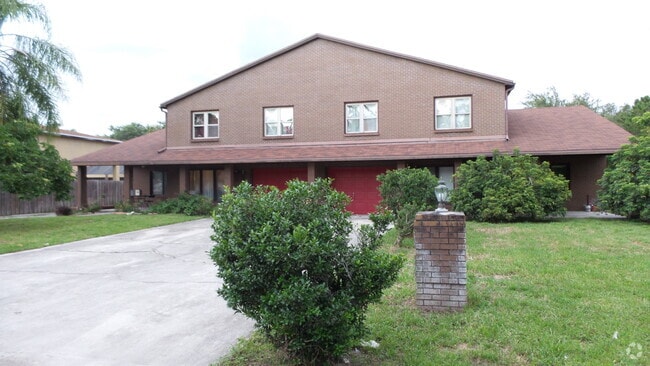 Building Photo - 7035 Babcock Rd Rental