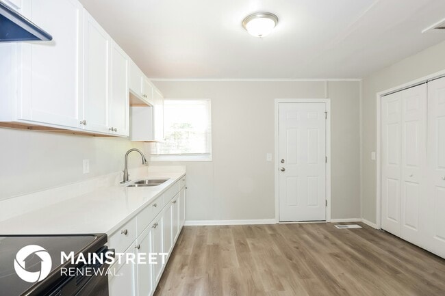 Photo - 4030 Kalmar Dr