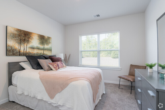 2BR, 2BA - 1145SF
