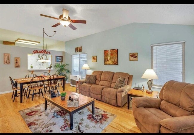 Living-Dining Room 3 - 82 Sequoia Cir