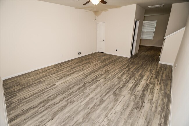 Photo - 2527 Verano Dr