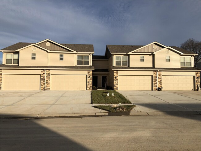 Building Photo - 19511 Mulberry Ln