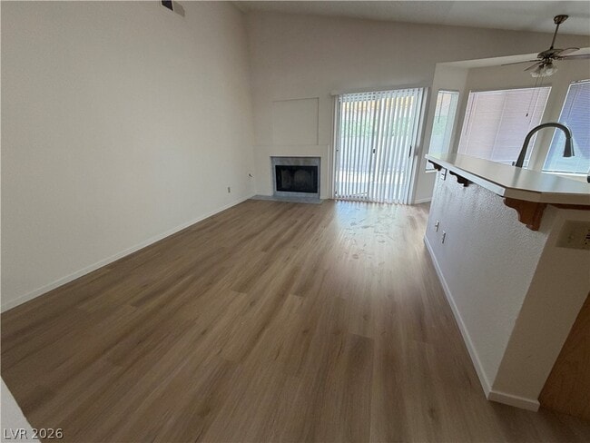 Photo - 1328 Maplegrove Cir