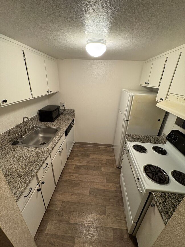 Photo - 5101gl Unit 5101gl #01