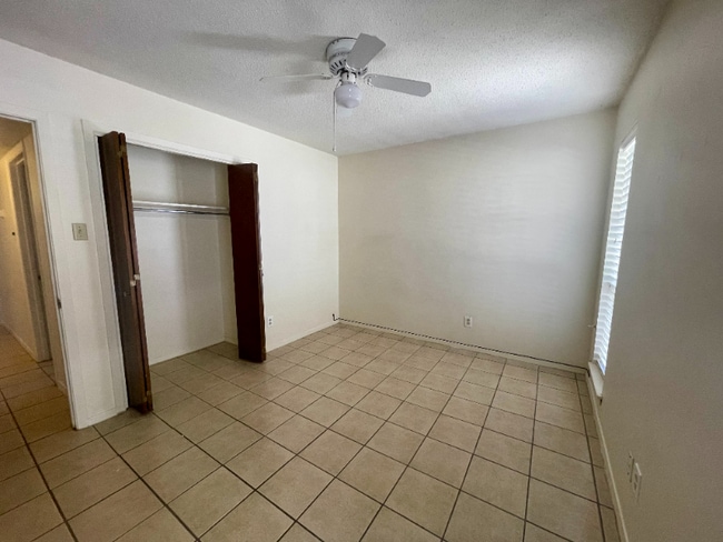 Photo - 8621 Mettler Dr