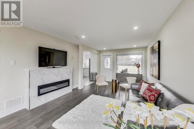 Photo - 36 Rideout St