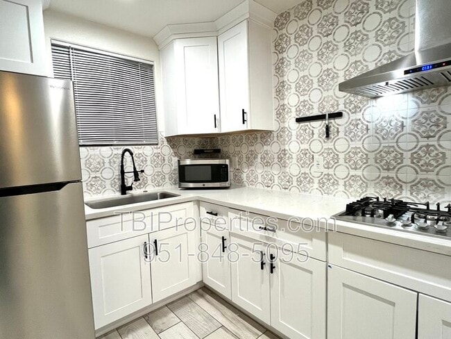 Photo - 5063 Pearblossom Dr